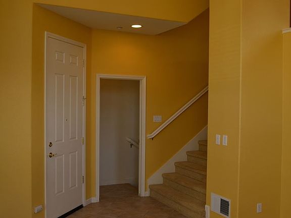 3rd image of 332 Mullinix Way