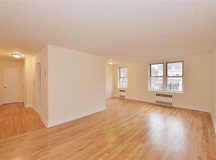 10534 65th Ave #2E, Forest Hills, NY 11375