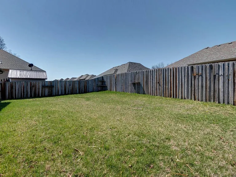 1451 N Opportunity Ave — Photo 15