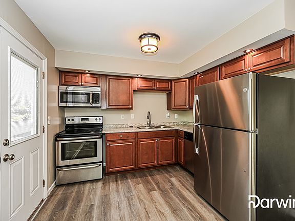 2nd image of 11948 Wincanton Dr