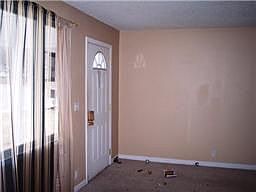 4th image of 300 W Richland Ave