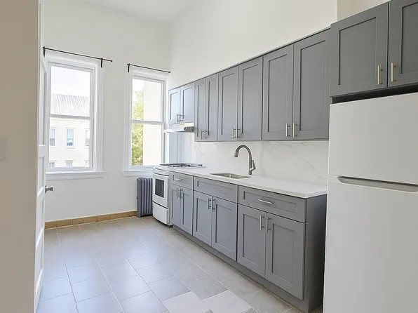 54-12 Flushing Avenue image 6 of 6