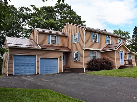 2nd image of 483 Jackson Park Dr