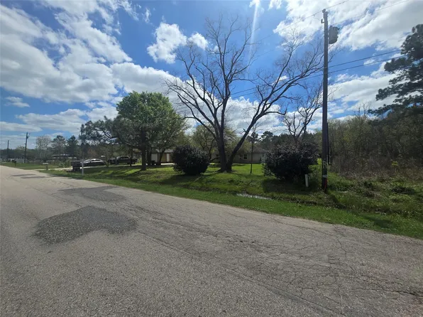 287 County Road 688, Dayton, TX 77535