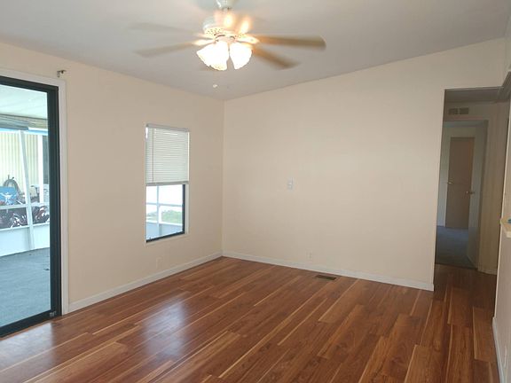 3rd image of 1000 Walker St Lot 67