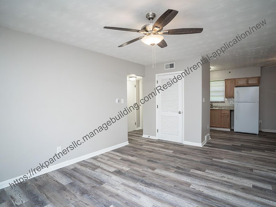 1st image of 2525 Lakeview Ave #10833742