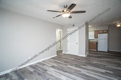 2525 Lakeview Ave Photo 1