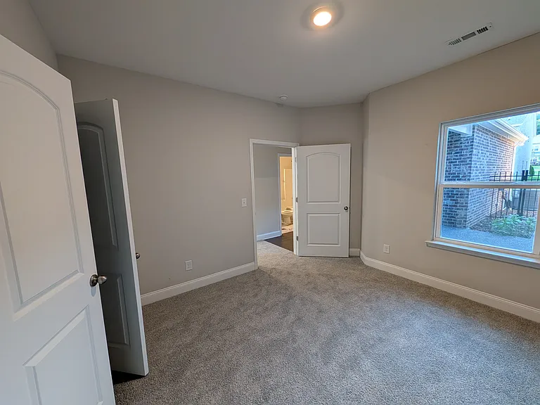 250 Cloverbrook Way — Photo 16