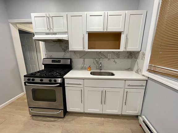 4th image of 208 Munn Ave #1L