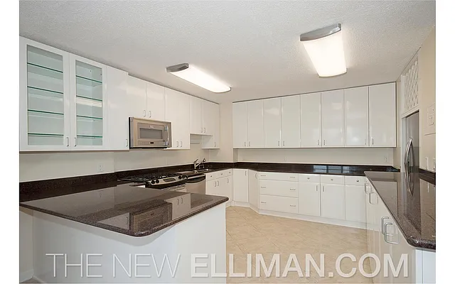 Sold by Douglas Elliman | media 18