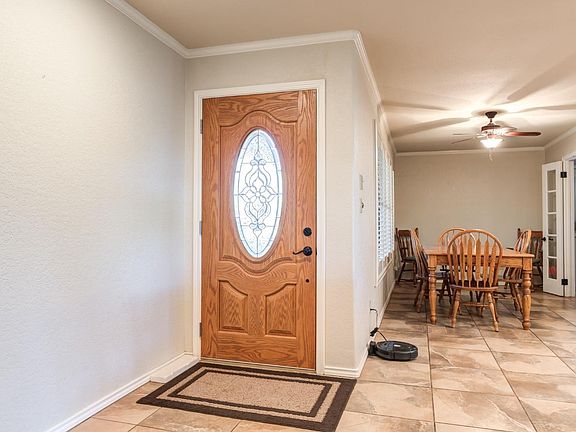 5th image of 1588 Pecan Dr