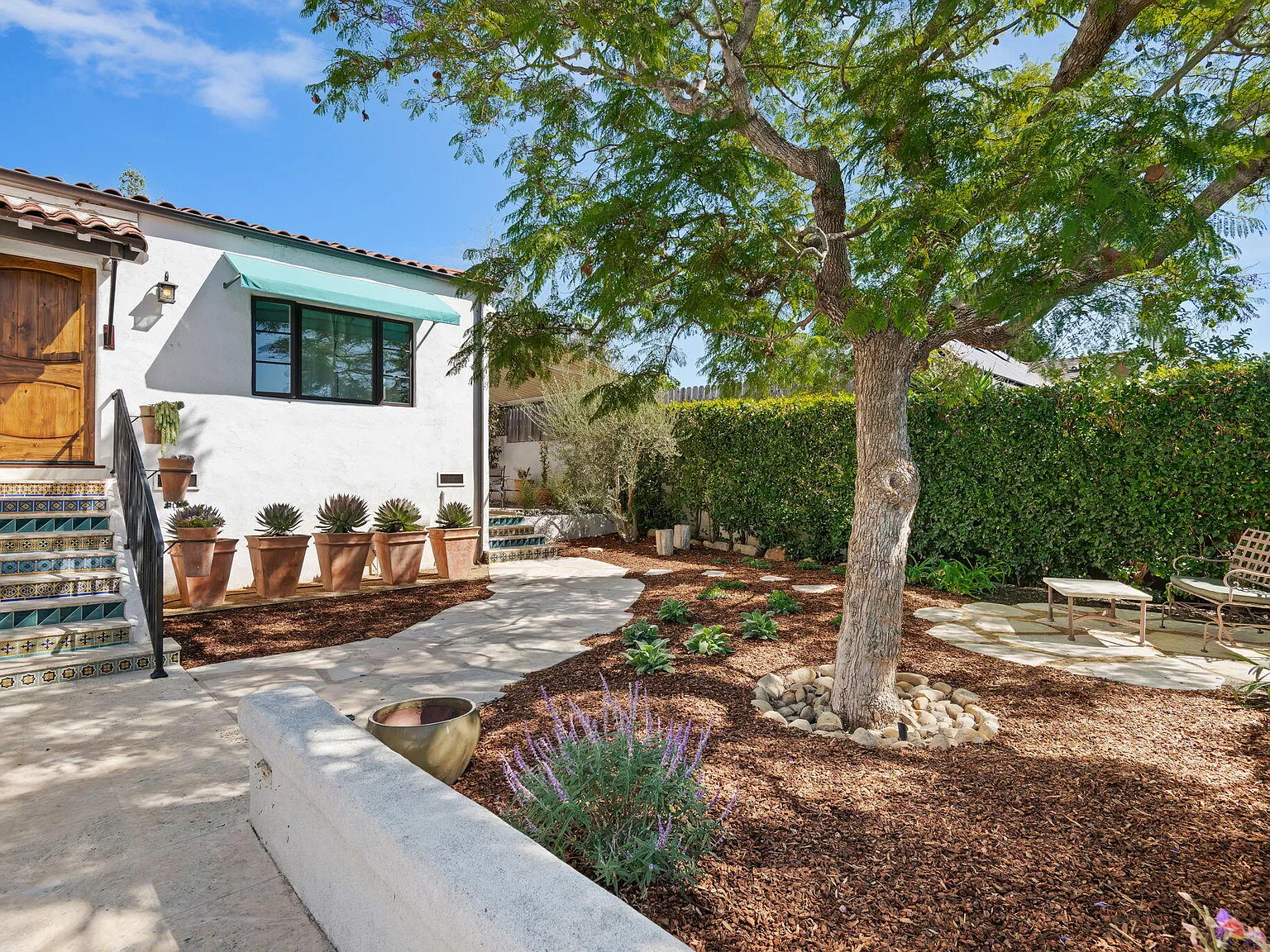 3 bed, 2.5 bath, 1983 sqft, $7,200 — Photo 4