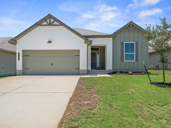 424 Honeydew Way, Seguin, TX 78155