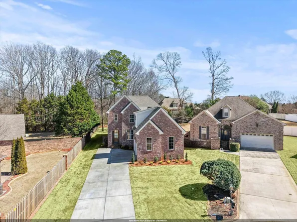 22236 Merlot Dr, Athens, AL 35613