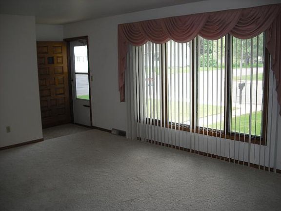 3rd image of 1104 33rd Ave N