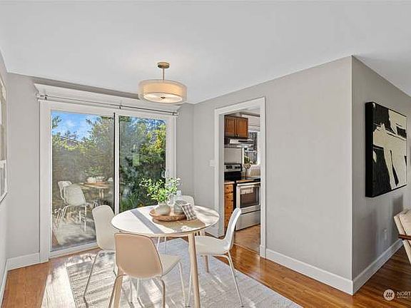 3rd image of 15703 NE 1st St #1