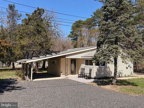 3rd image of 579-583 Tabernacle Rd