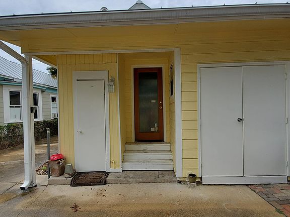 3rd image of 714 S Main Ave #B