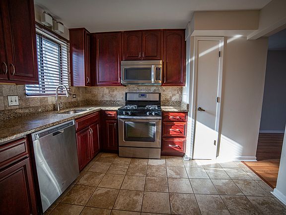 4th image of 5970 Lake Bluff Dr Unit 502