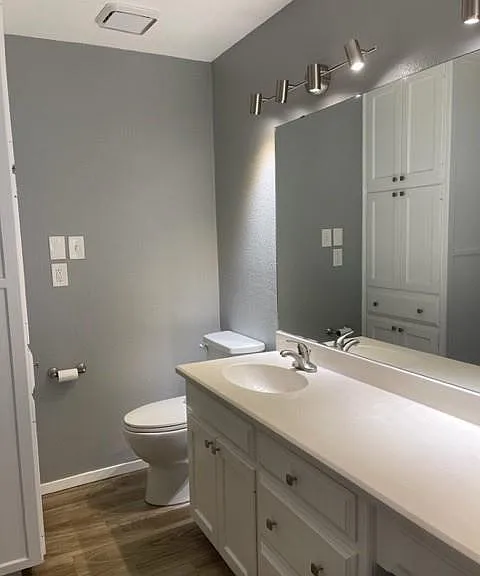 609 Williamsburg Ct #609 — Photo 9