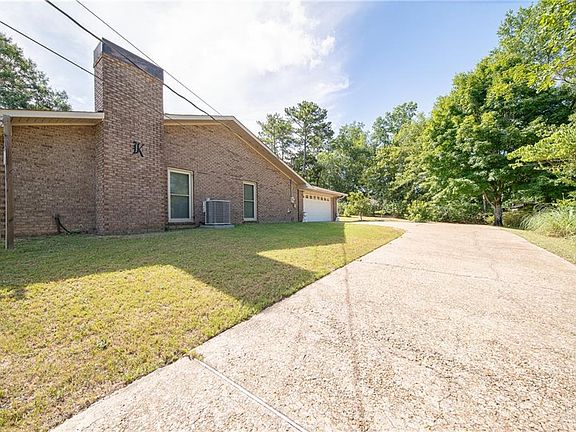 5th image of 237 Lee Road 550