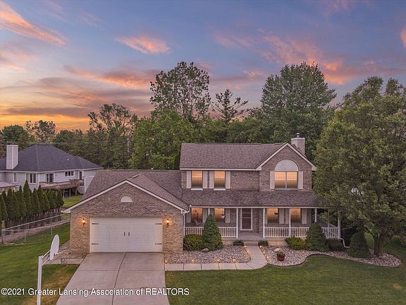 2nd image of 5404 Lampen Dr
