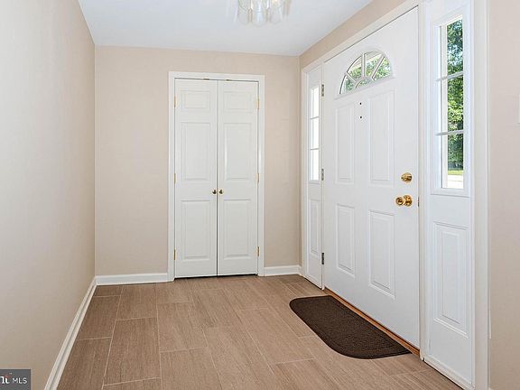 2nd image of 1783 Crofton Pkwy