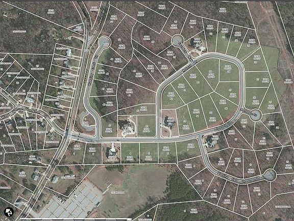 4th image of 5302 Retreat Dr