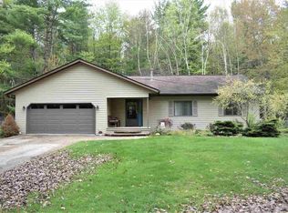 2172 N Lynn St, Sanford, MI 48657