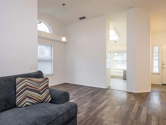 4th image of 5350 Donlyn Pl