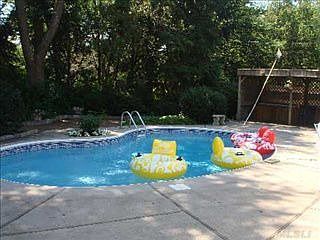 4th image of 42 Hopewell Dr
