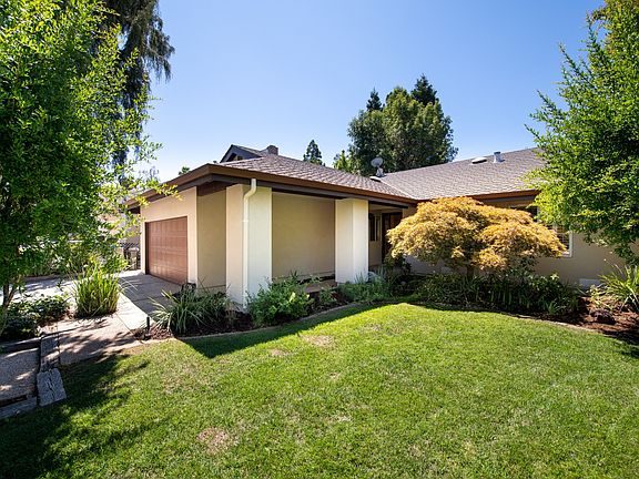 3rd image of 7123 Anjou Creek Cir