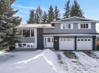 11135 35th Ave NW, Edmonton, AB T6J 3M6