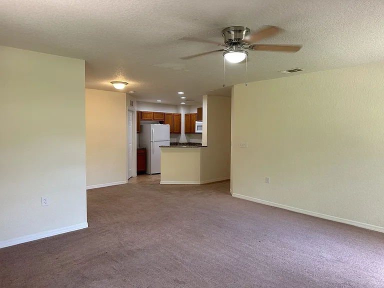 4600 E Moody Blvd #10H — Photo 7