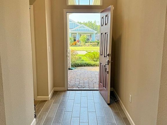 5th image of 309 Saint Vincent Dr