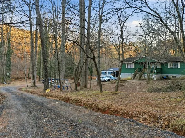 395 George Gray Ln, Waleska, GA 30183