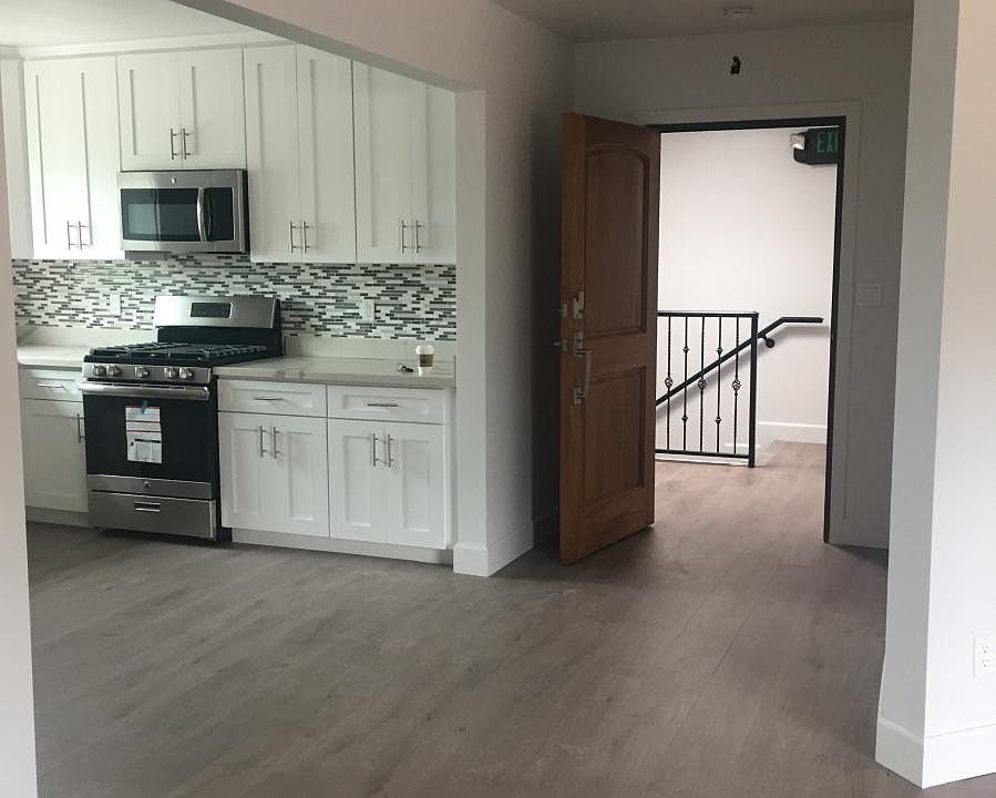 1st image of 22728 Ventura Blvd