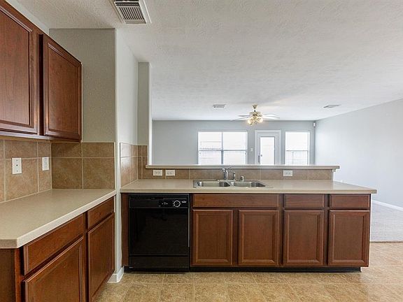 4th image of 19507 Yucca Valley Ln