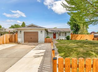 2477 Flanders St, White City, OR 97503