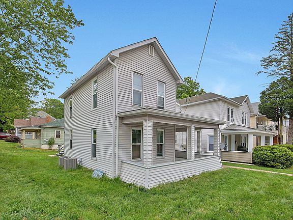 3rd image of 226 W Union St