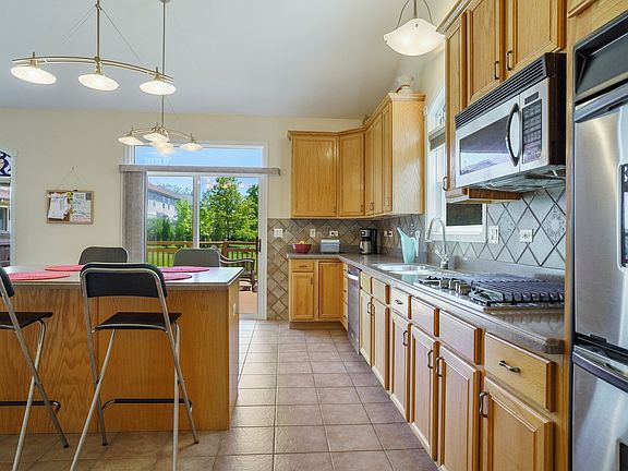 2nd image of 8082 Orchard Cmns E