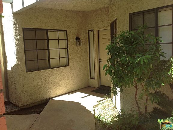 2nd image of 2345 S Cherokee Way Unit 106