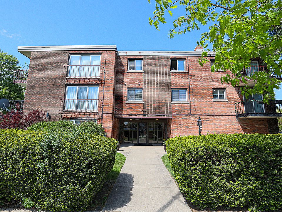 1st image of 5540 W 103rd St APT 1B