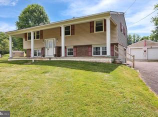3312 New Hanover Square Rd, Gilbertsville, PA 19525