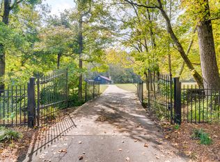 1050 Natier Dr, Pegram, TN 37143