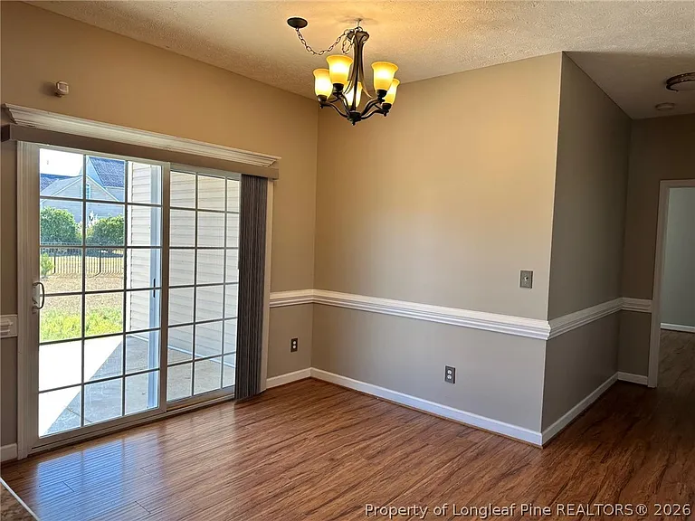 3912 Barclay Way — Photo 7