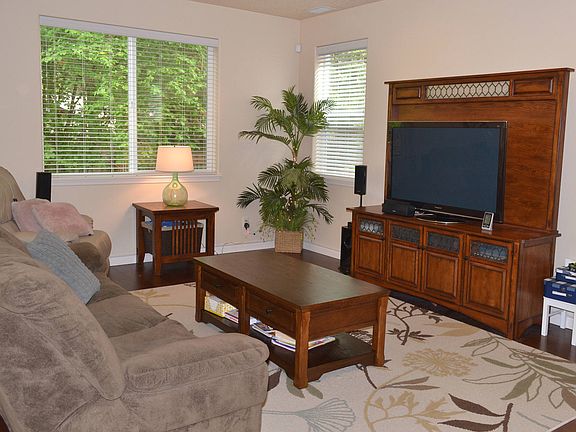 5th image of 6647 NE McMurtry Pl
