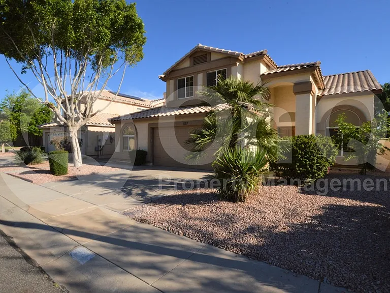 837 W Shellfish Dr — Photo 2
