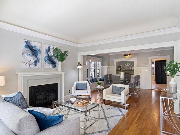 2nd image of 792 Villa Ave