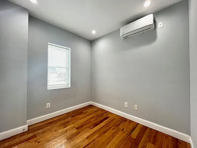 455 Beach 36 St #3 — Photo 11
